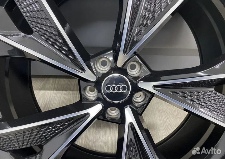 Диски литые WM421 R20 5*112 для Audi