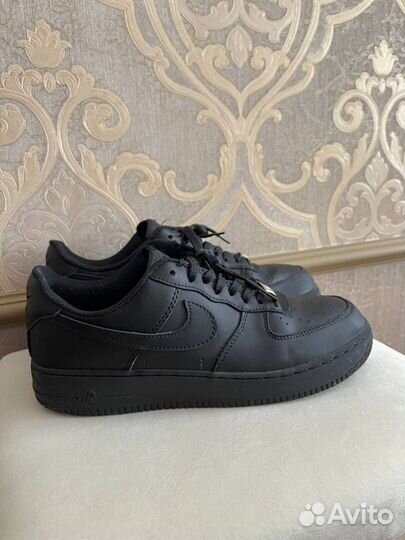 Кроссовки Nike Air Force 1