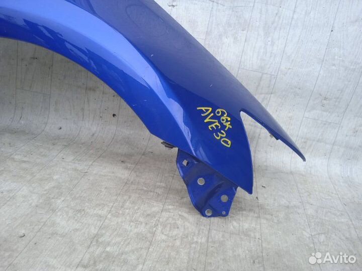 Крыло прав. перед. lexus IS300h