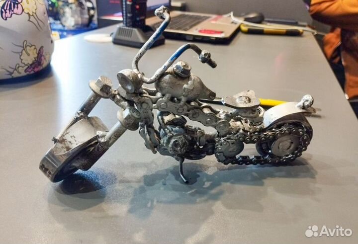 Фигуры из металла