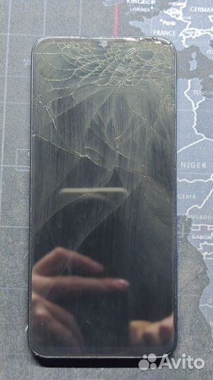 Экран с рамкой Poco m5