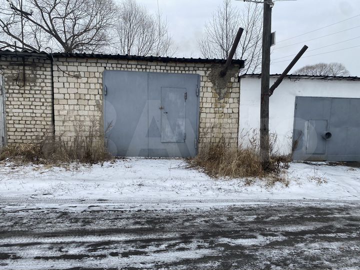 Гараж, > 30 м²