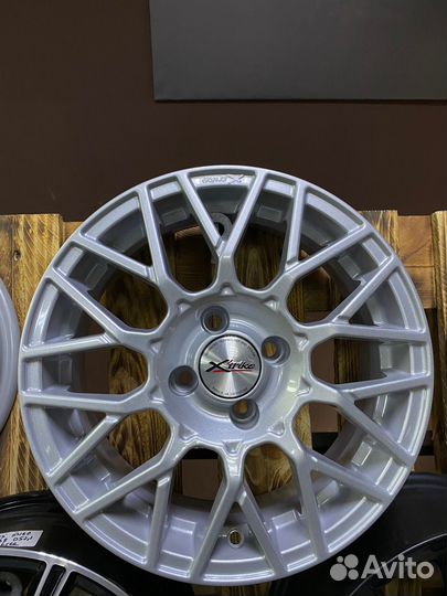 X'trike X-131 7,0\R17 4*100 ET43 d60,1 HS