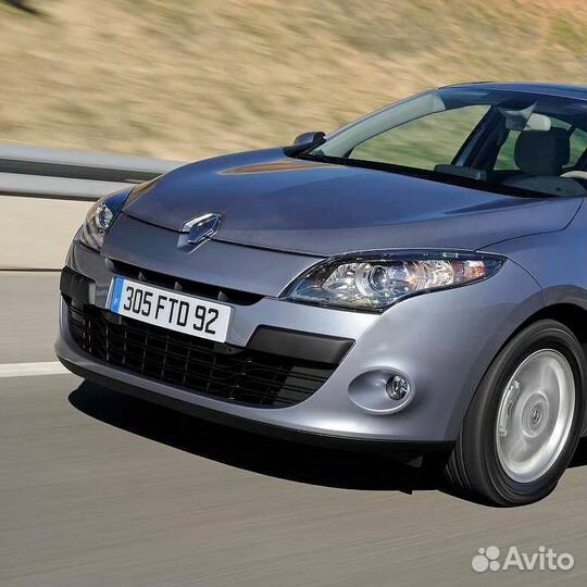 Бампер передний в цвет Renault Megane 3