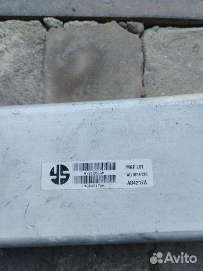 Усилитель бампера Audi A6