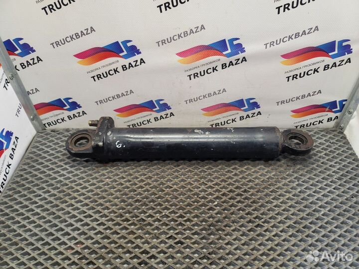 Цилиндр подъема кабины Renault Magnum