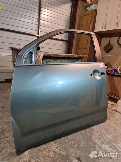 Дверь Mitsubishi outlander xl перед. Левая