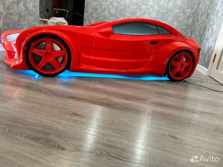 Детская кровать машина бу с матрасом