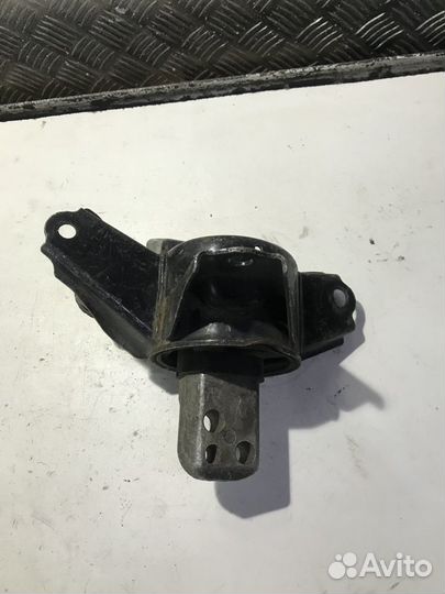 Опора кпп левая Kia Ceed 1