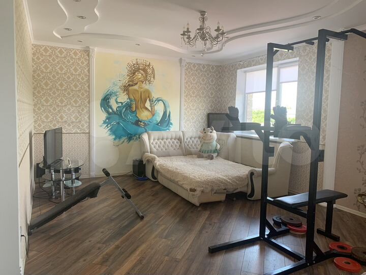 Дом 200 м² на участке 12 сот.