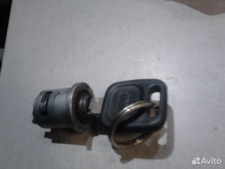 Замок зажигания, контактная группа мерседес Т-1, G