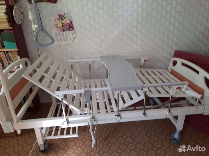 Кровать медицинская электрическая и каляска