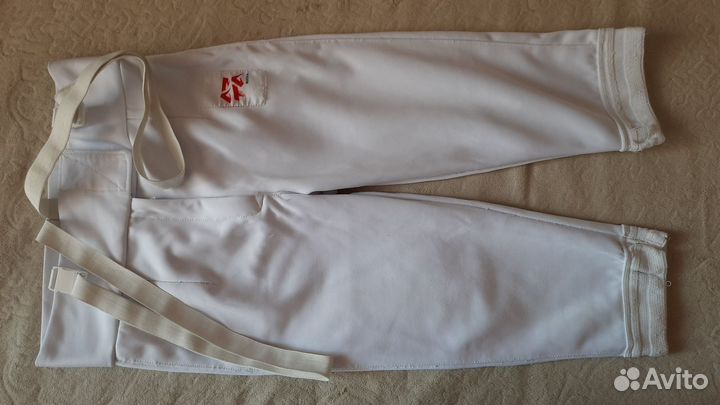 Фехтовальный костюм