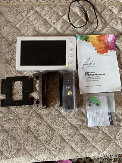 Домофон видеонаблюдения цветной комплект Янтарь 7