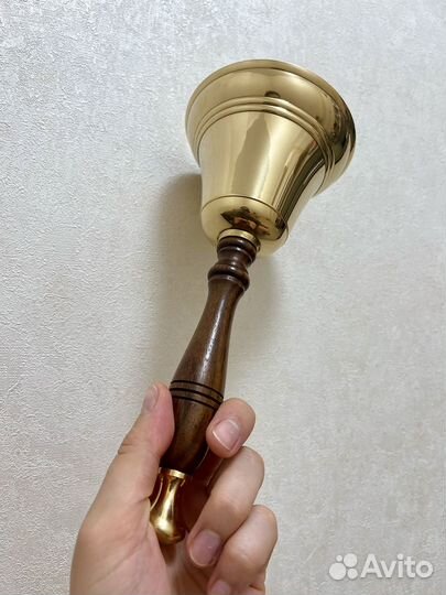 Колокольчик с ручкой