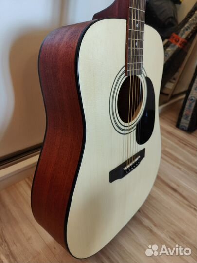 Акустическая гитара Cort ad810