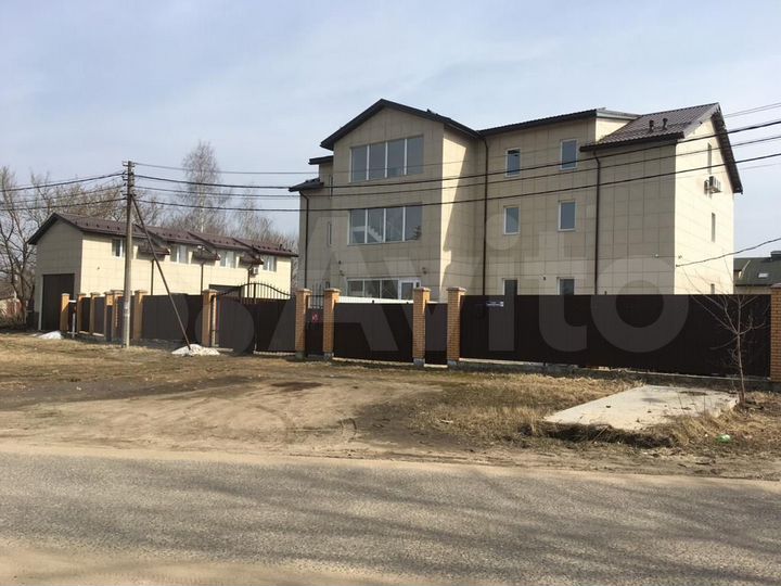 Здание, 949.8 м²