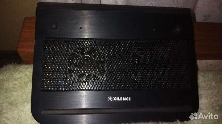 Подставка с охлаждением для ноутбука