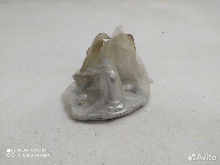 Петля двери Toyota Land Cruiser 2005-2015