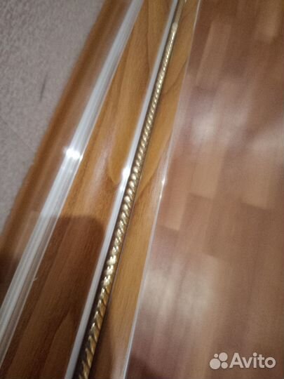 Карниз потолочный бу