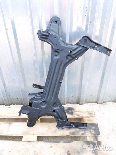 Балка подмоторная Фольксваген Гольф 3