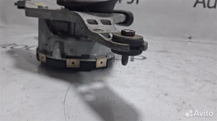 Моторчик стеклоочистителя передний Citroen C4 Picasso