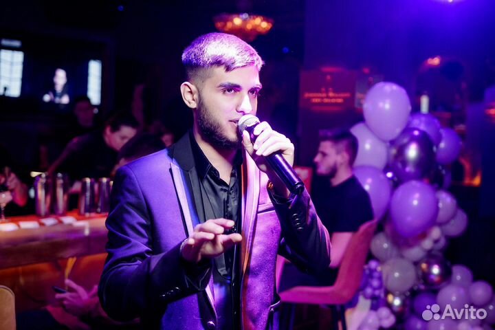 Музыкант, Актер, Певец