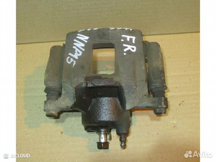 Суппорт на toyota porte NNP11 1NZ-FE