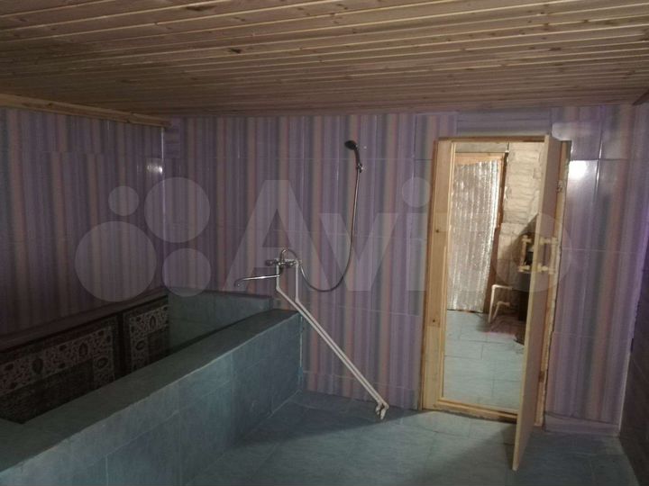 Дом 200 м² на участке 8 сот.