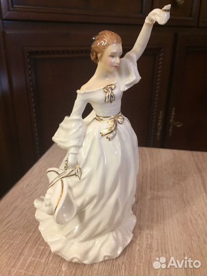 Статуэтка фарфор Royal Doulton Англия, 