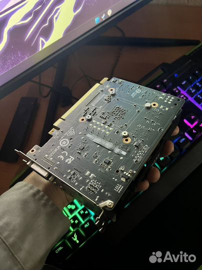 Видеокарта MSI GTX 1050 aero