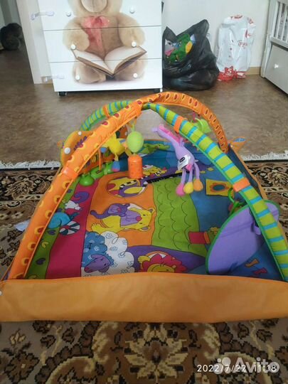 Развивающий коврик tiny love