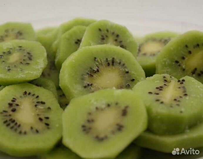 Замороженное киви 10*10 кубик / замороженные ягоды