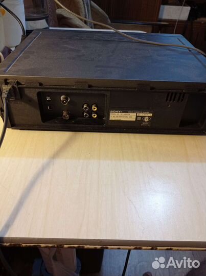 Видеомагнитофон sony