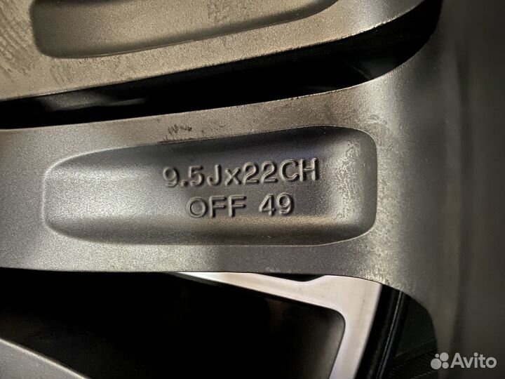 Оригинальные колеса на Range Rover Sport R22