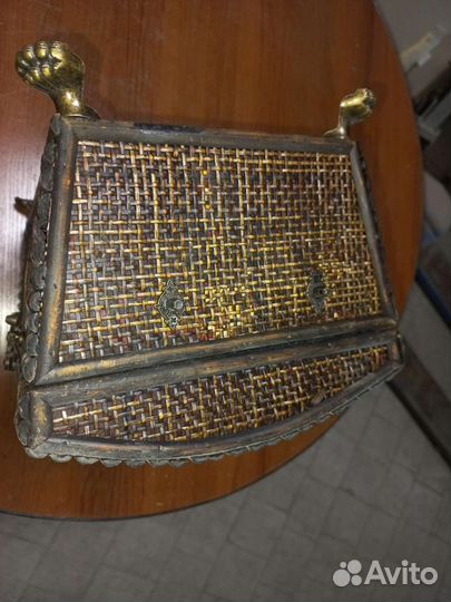 Шкатулка сундучок