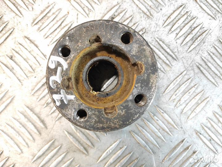 Шестерня привода двс Chevrolet Captiva 2006-2010