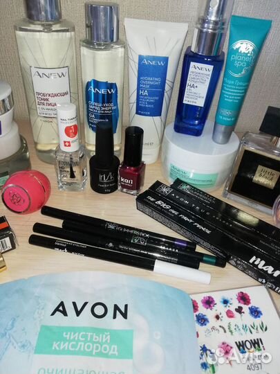 Комплект косметики новой (все с фото)