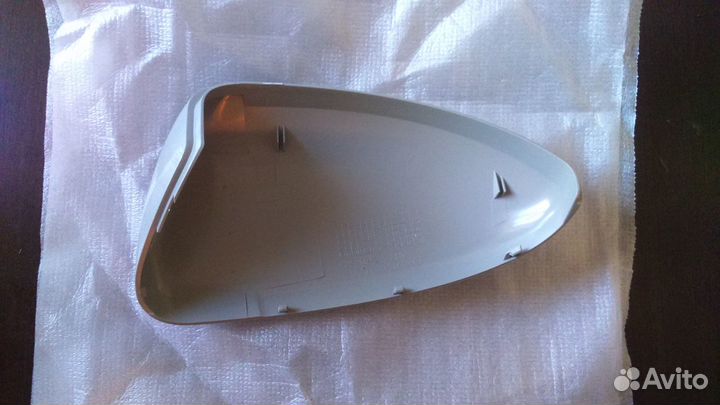 Крышка зеркала правого Chevrolet Cruze