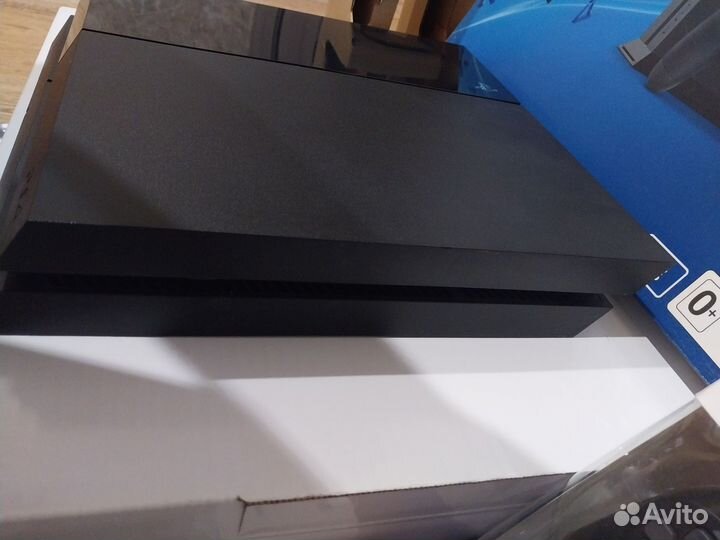 Sony playstation 4