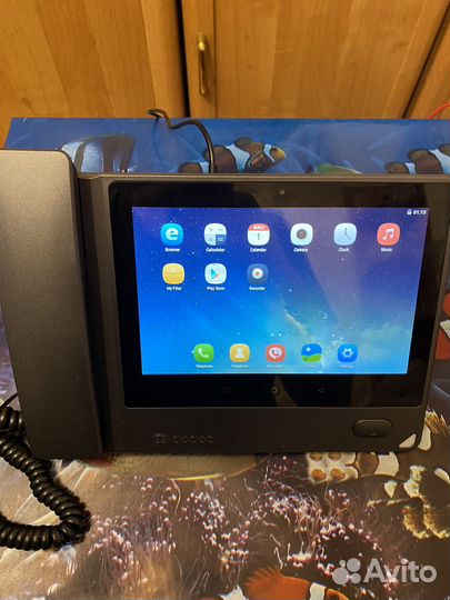 IP телефон с сенсорным экраном android