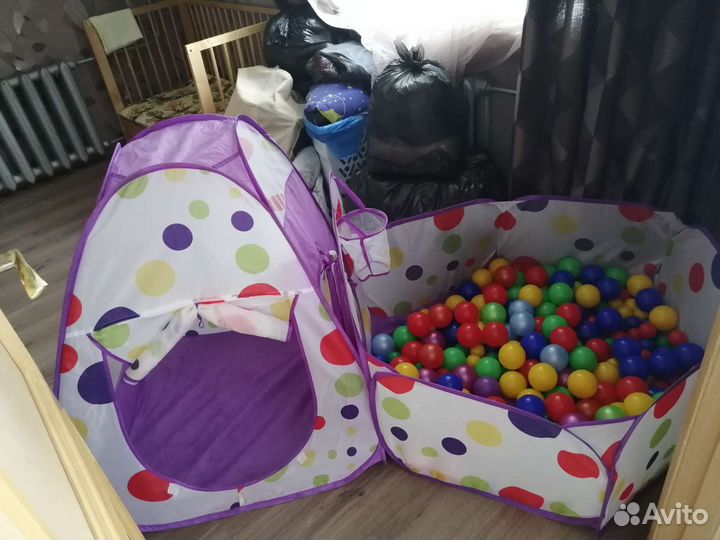 Сухой бассейн с шариками