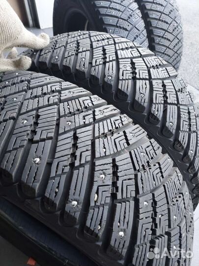 Goodyear UltraGrip Ice Arctic SUV 215/60 R17 100T