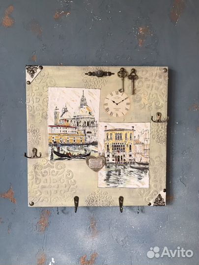 Ключница настенная 