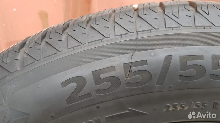 Continental ContiVikingContact 7 255/55 R20