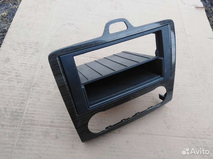 Рамка панели Ford focus