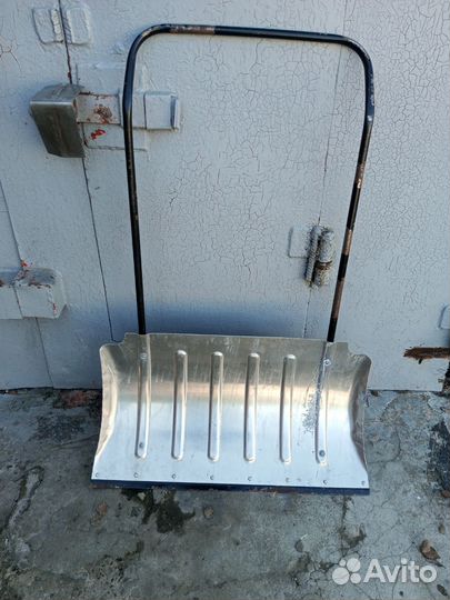 Лопата для снега