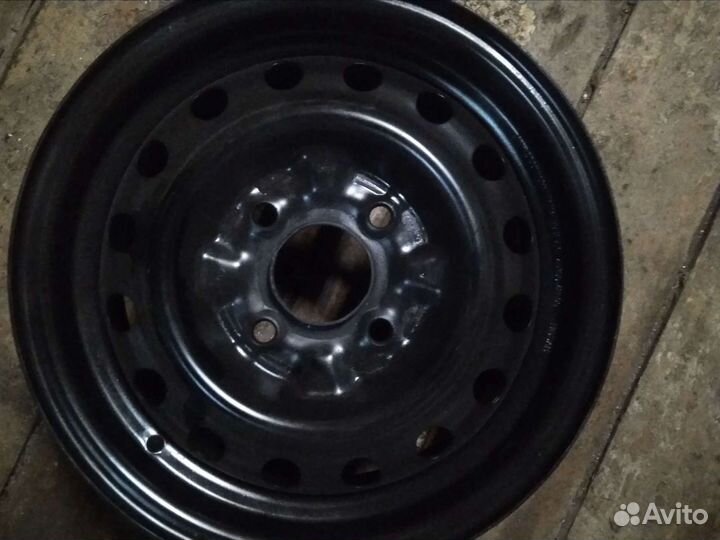 Диски R14 оригинальные ниссан