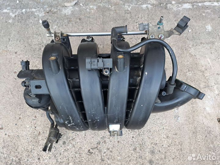 Впускной коллектор Opel Astra H Z18XER