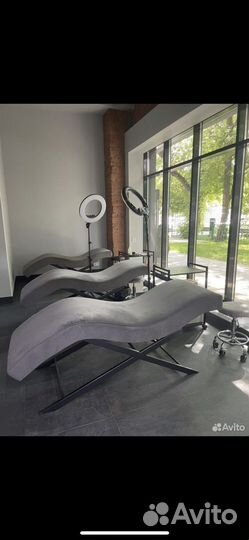 Анатомическая Кушетка на железных ножках